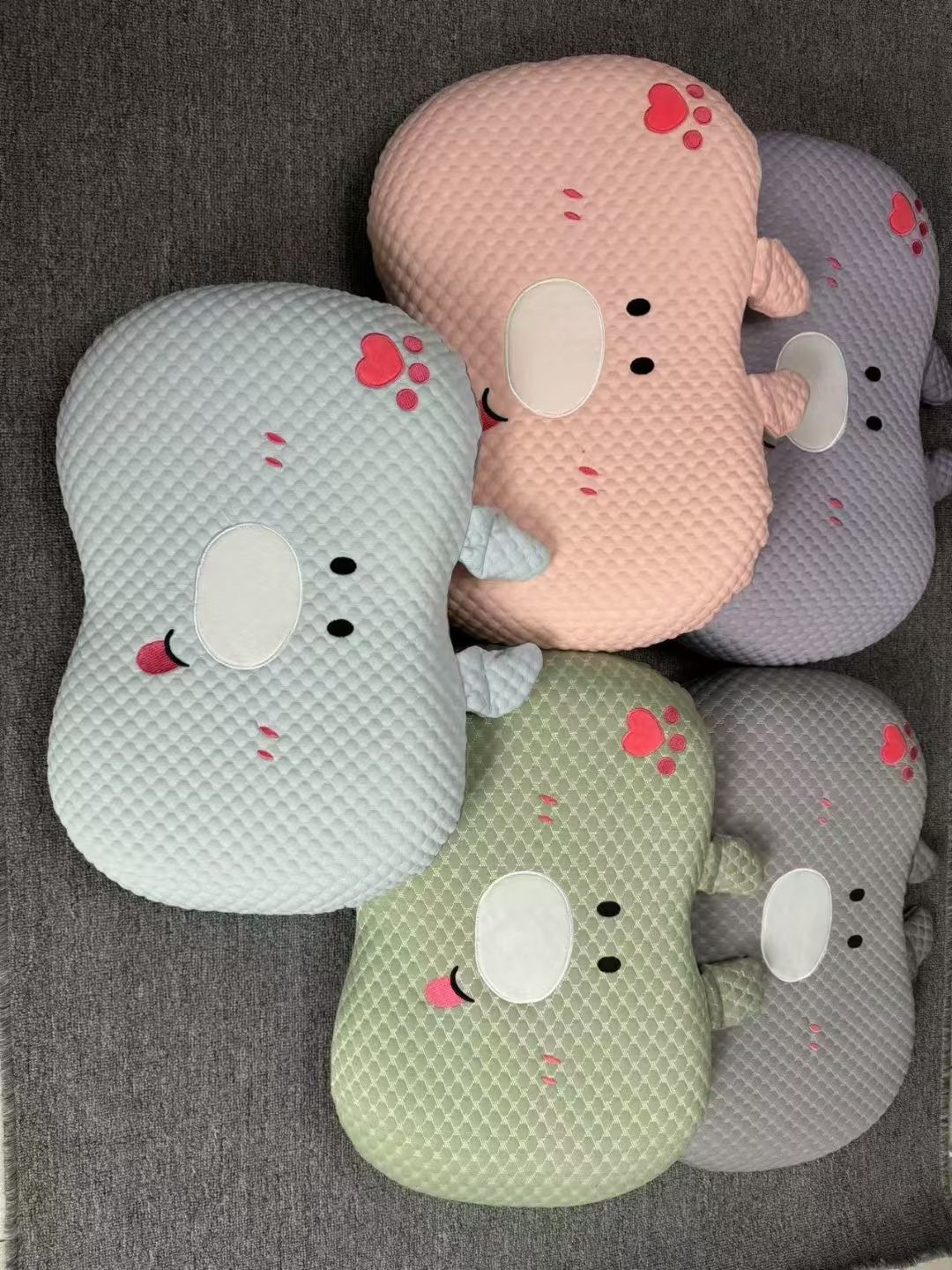 毛绒公仔、玩偶、娃娃实物图