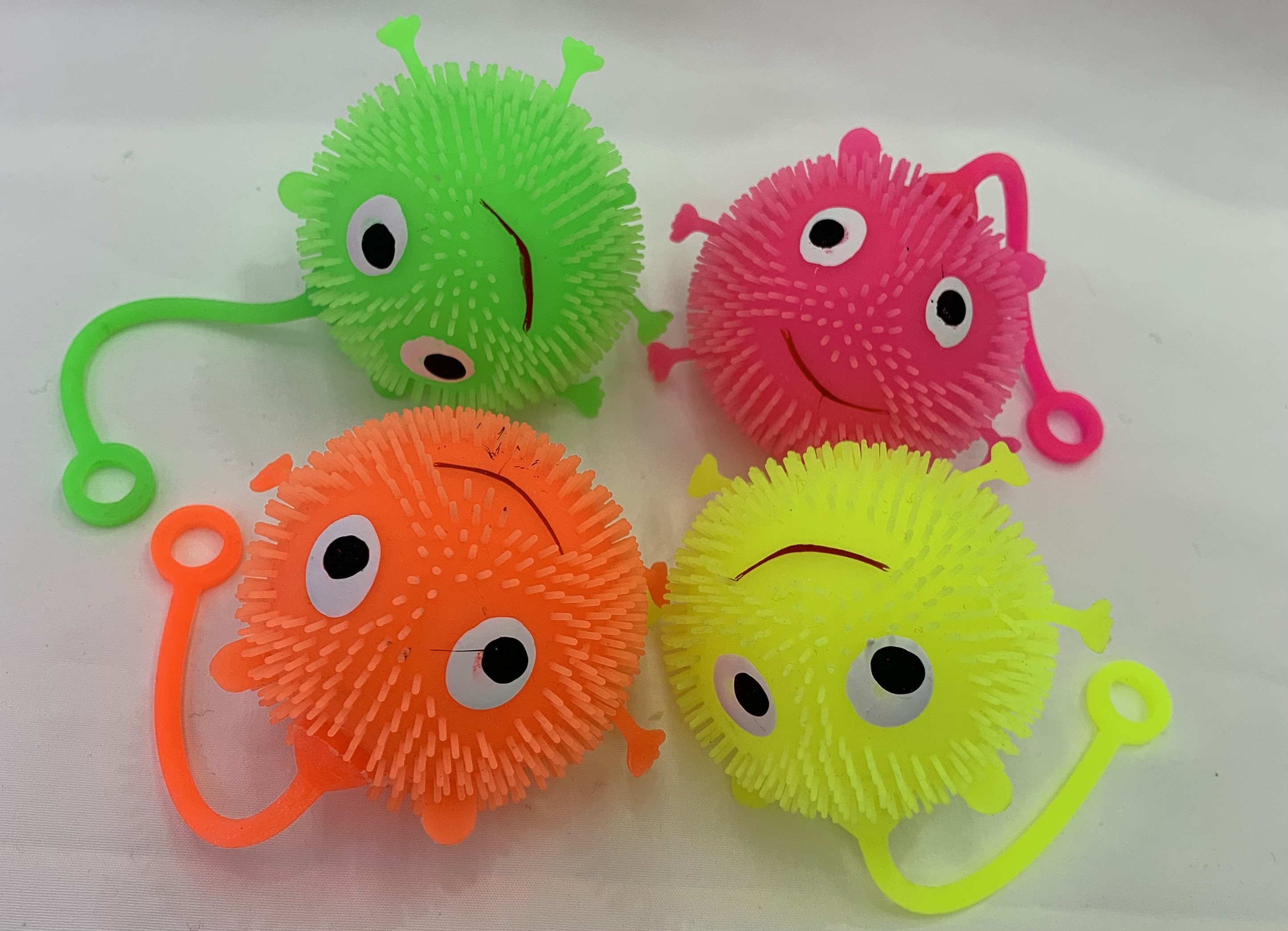 充气带灯小动物解压玩具白底实物图