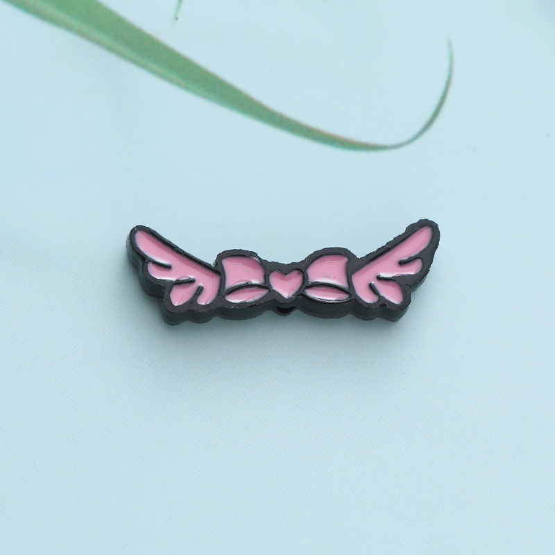 DIY alloy jewelry accessories, lacquered perforated bracelets, necklaces, mobile phone chains, bow accessories, diy jewelry details Picture