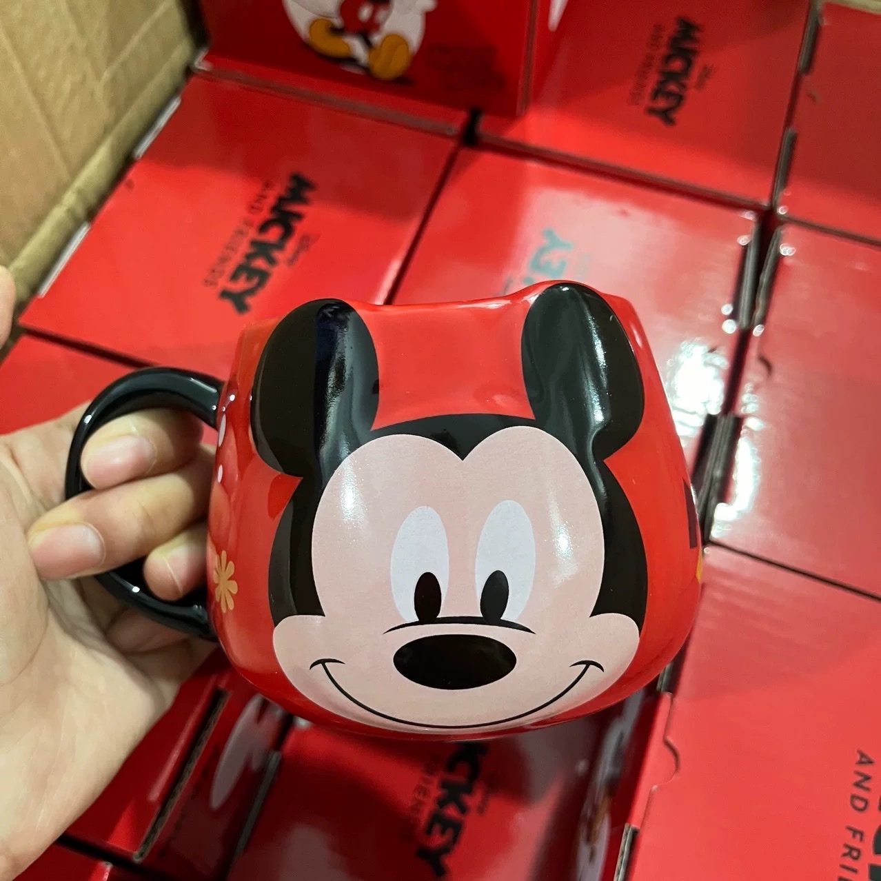 Mickey Mouse shaped cup gift box, large-capacity handle cup, cute ceramic cup, cartoon mug, milk cup, coffee cup detail image 1