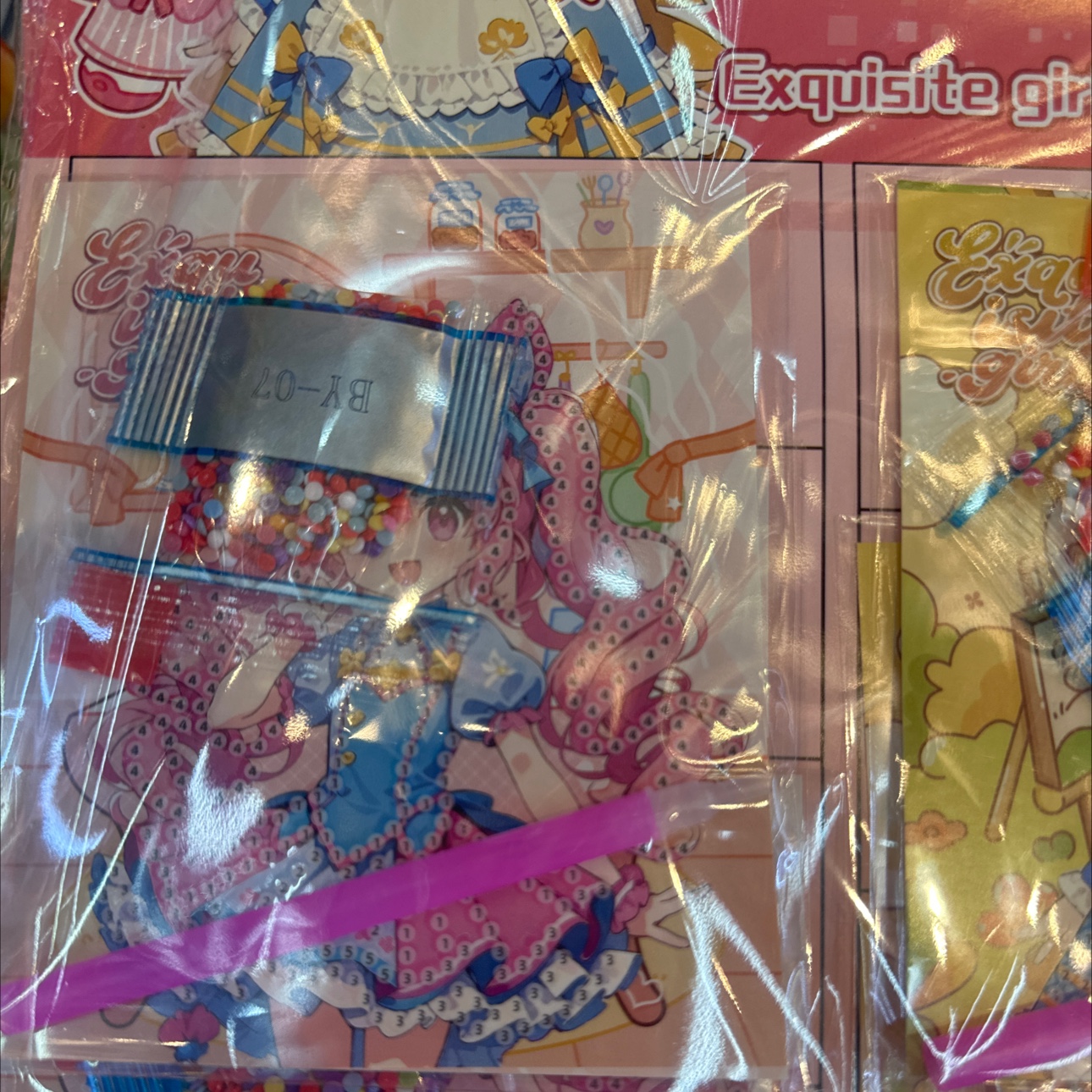 钻石画卡通玩具产品图