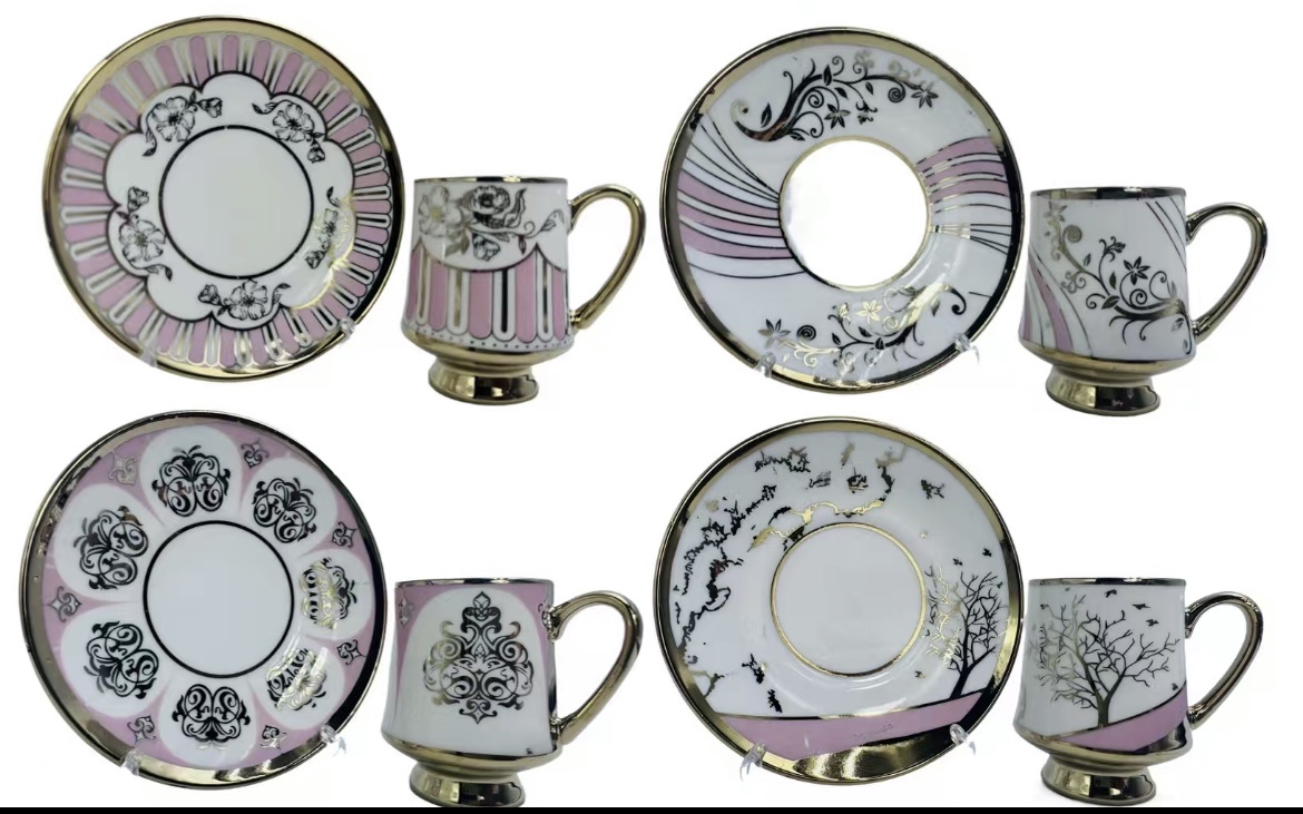 中东风格的咖啡杯碟