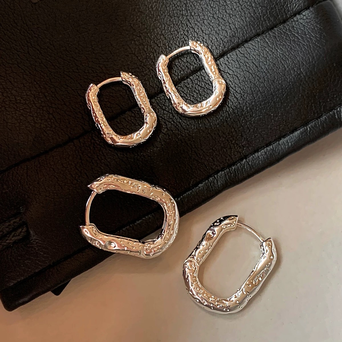 Welded zircon earrings, exquisite earrings, fashionable and versatile accessories, personalized design, light luxury welded earrings, earrings and earrings