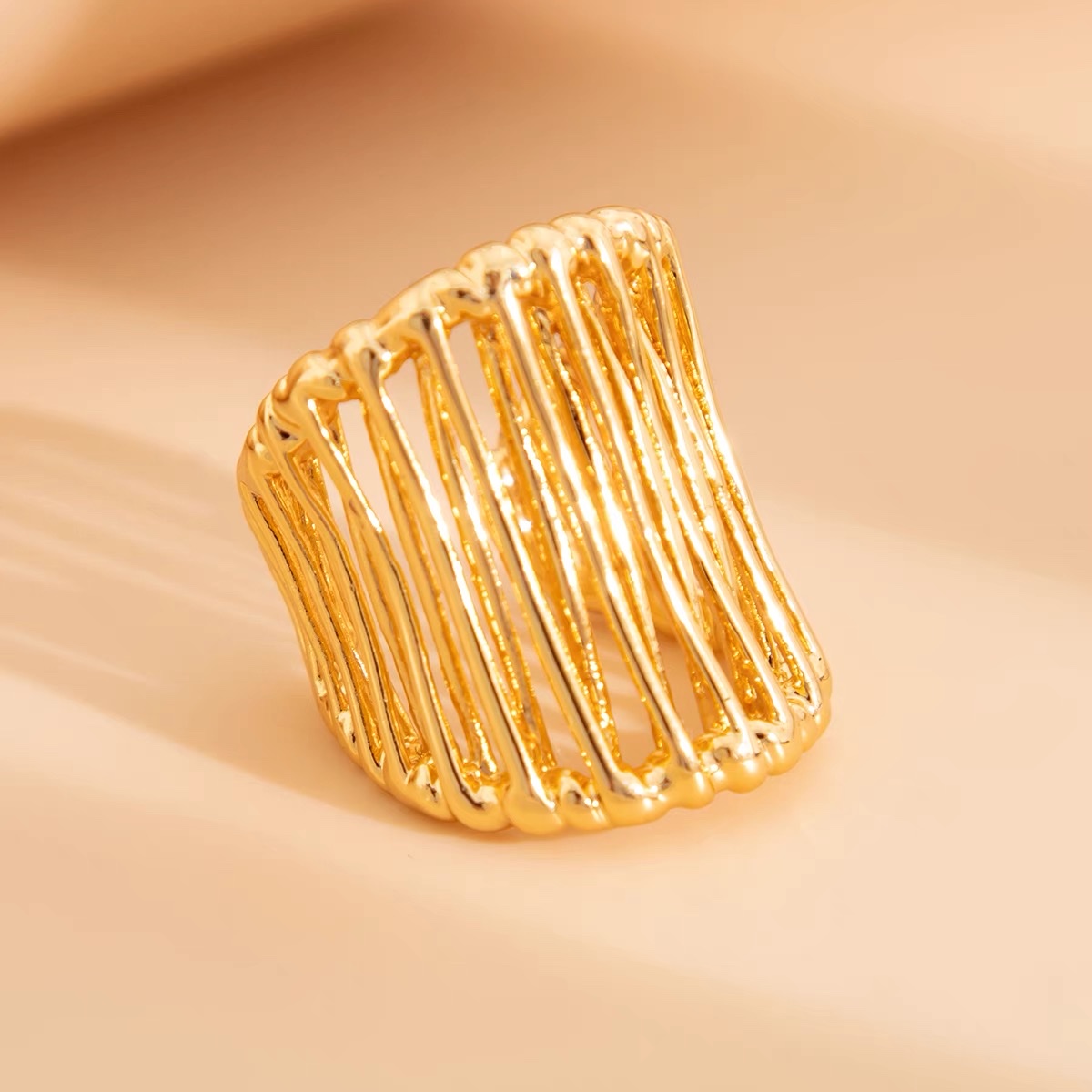 交叉线型镂空开口戒指女 欧美复古潮流小众设计感写真拍照食指戒细节图