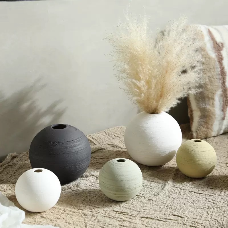 侘寂风彩色拉丝圆形花瓶工艺品