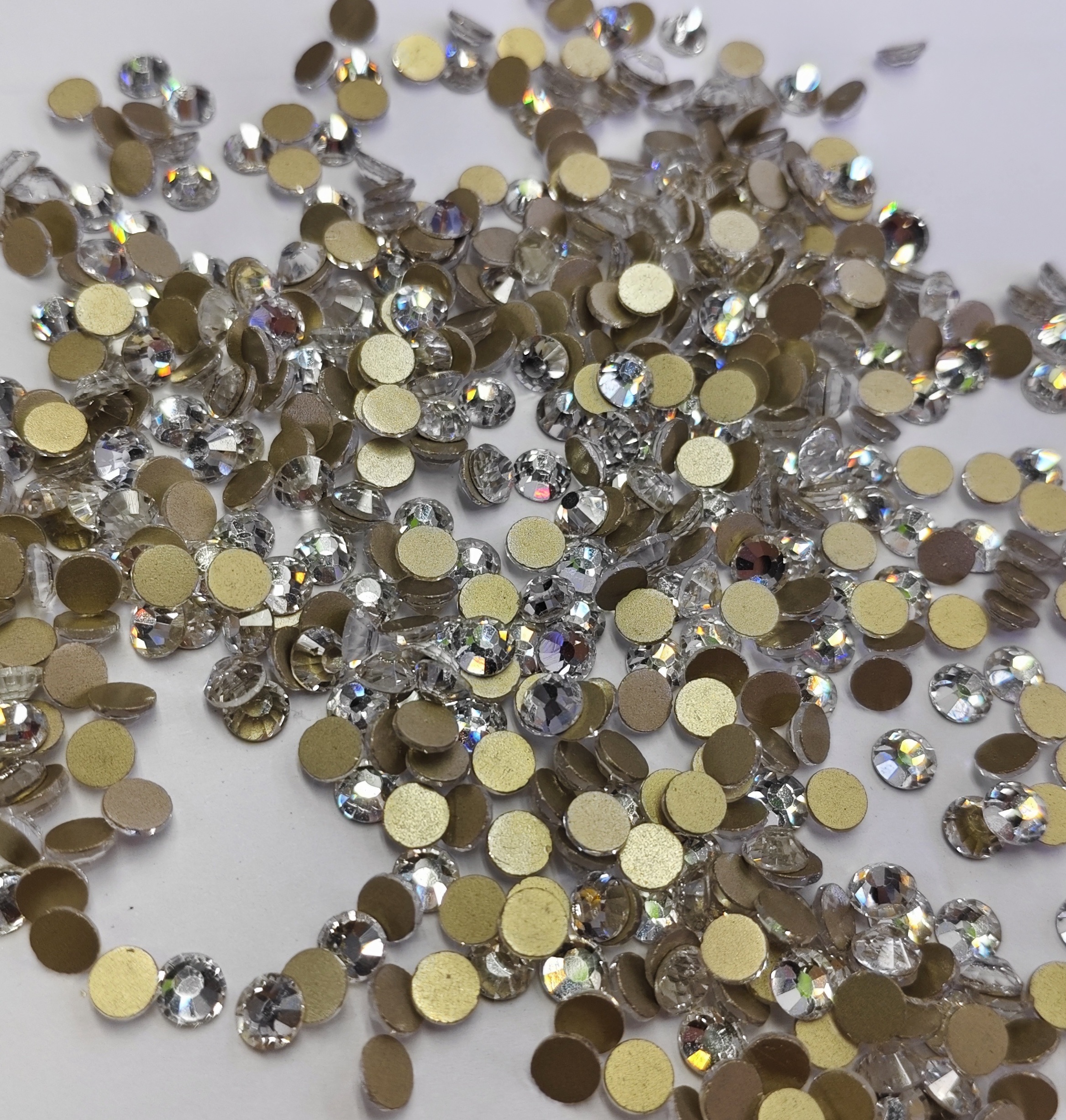 Exquisite flat-bottomed diamond, water diamond, white diamond jewelry accessories, delicate and shiny, handcrafted DIY materials, nail drill Specification image