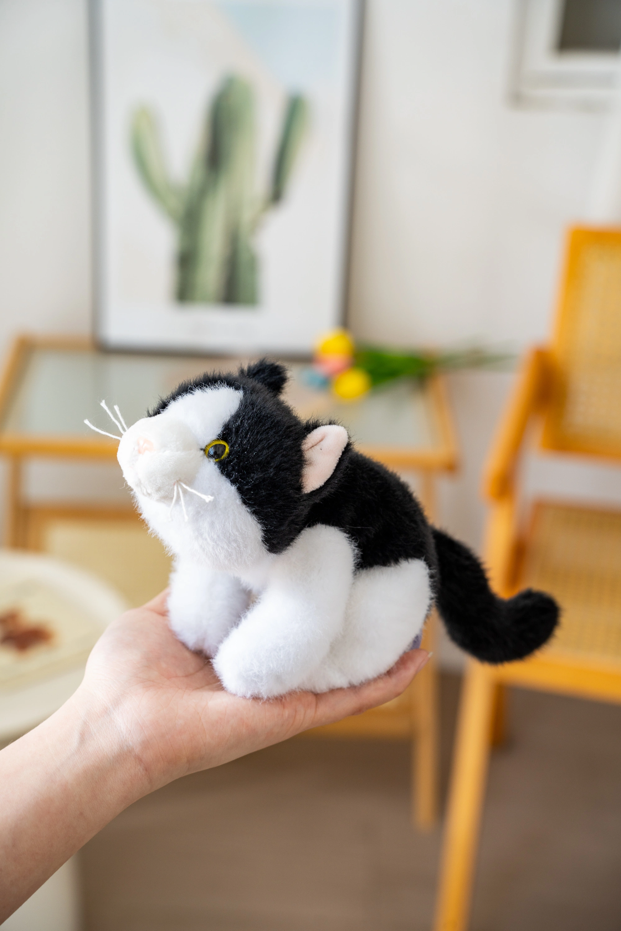 Authentic Very Precious plush toy, 18cm, Xiangxiang three-posture black and white cat doll, popular Xiangxiang animal doll, cute doll table companion, gift cloth doll detail image 4