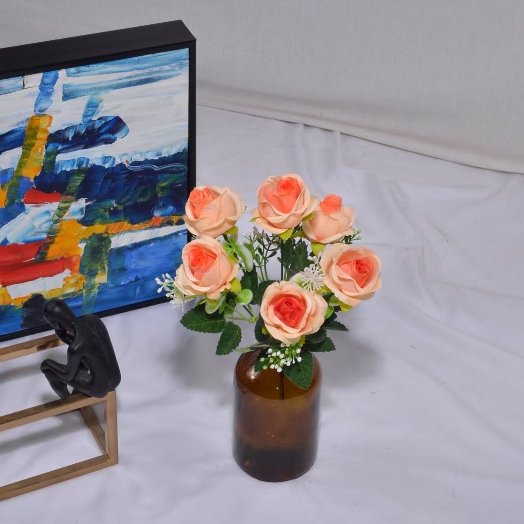 6头魅影玫瑰，长度32cm，6杈，共6朵花（直径4cm），多层花瓣，8组叶子，配件若干，XH0342仿真荷花小花束详情图5