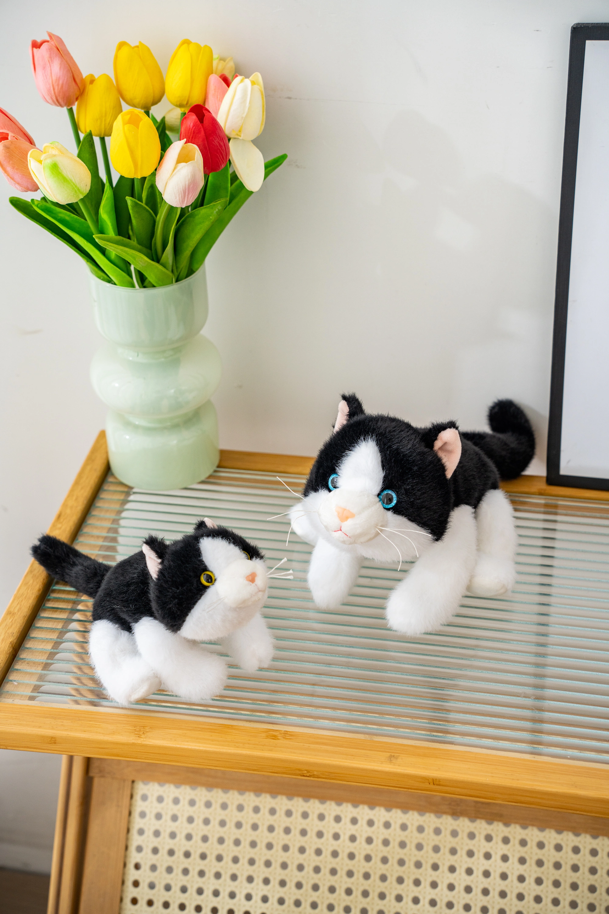 Authentic Very Precious plush toy, 18cm, Xiangxiang three-posture black and white cat doll, popular Xiangxiang animal doll, cute doll table companion, gift cloth doll detail image 7