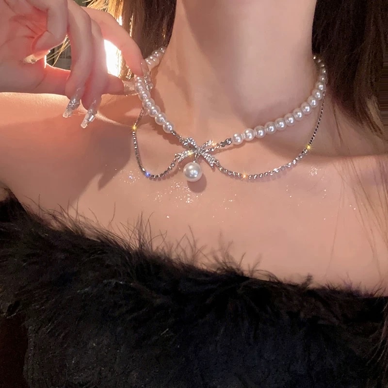 Romantic Escape ~ Double-layer bow pearl necklace for women, light luxury, niche, elegant and noble. Collarbone chain, neck chain, trendy and dazzling pearl patchwork zircon necklace, jewelry set, versatile princess necklace, jewelry Specification image