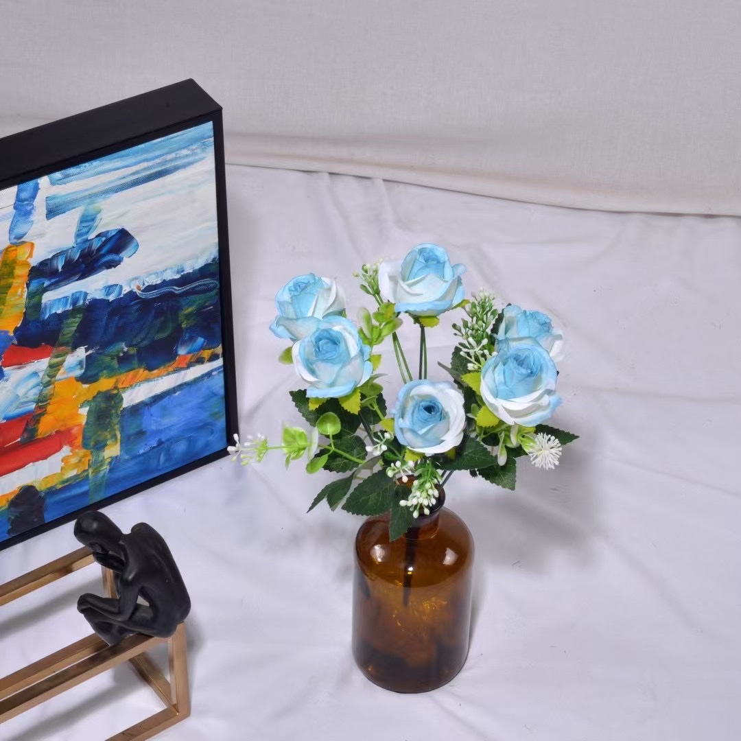 6头魅影玫瑰，长度32cm，6杈，共6朵花（直径4cm），多层花瓣，8组叶子，配件若干，XH0342仿真荷花小花束详情图4