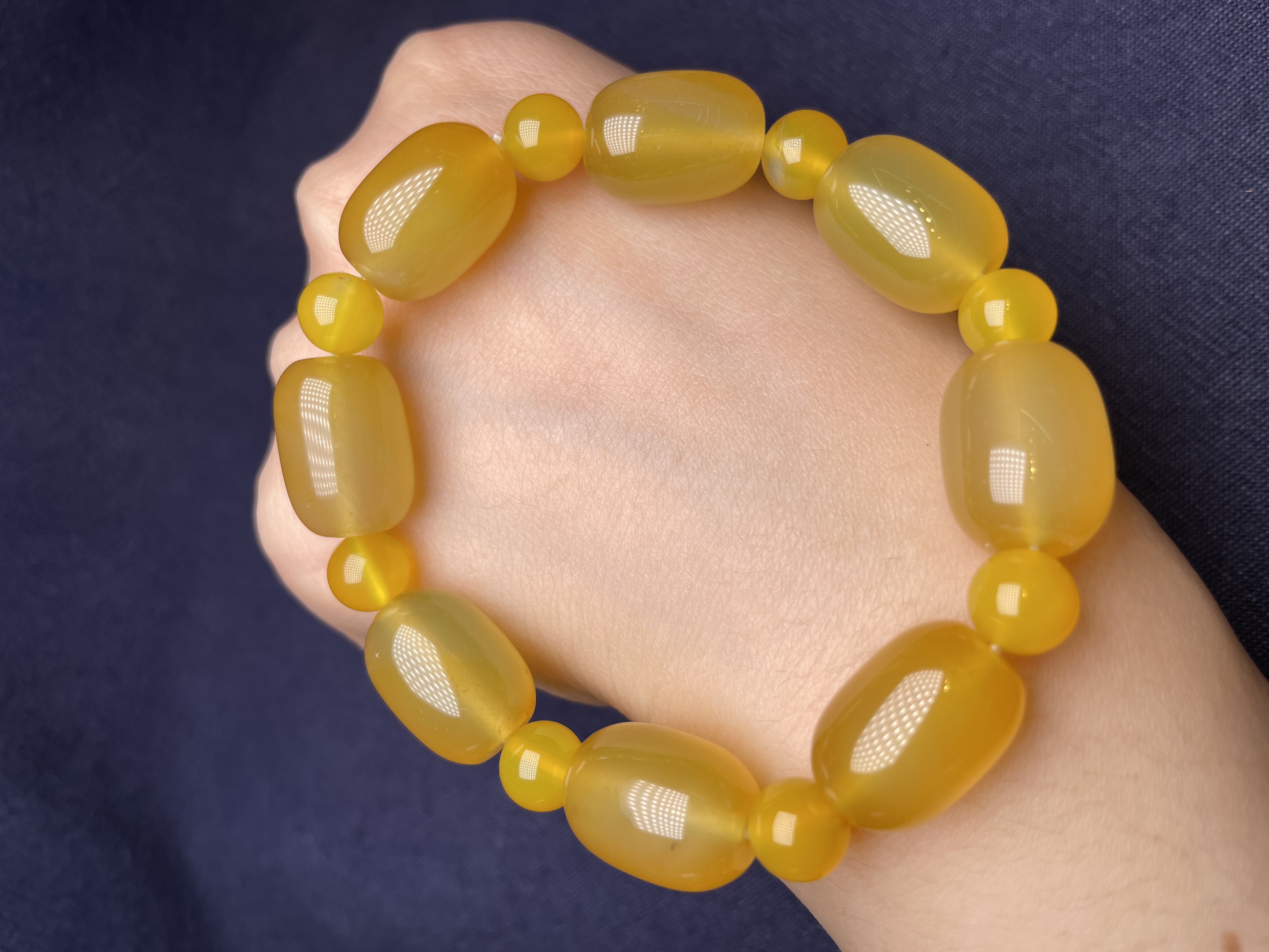 Barrel-shaped red peacock agate bracelet, fashionable men's and women's jewelry, Chinese-style bracelet accessory, exquisite bracelet, crystal bracelet, bracelet accessory details Picture