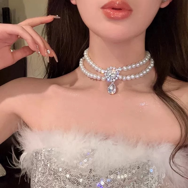 Romantic Escape ~ Double-layer bow pearl necklace for women, light luxury, niche, elegant and noble. Collarbone chain, neck chain, trendy and dazzling pearl patchwork zircon necklace, jewelry set, versatile princess necklace, jewelry detail image 8