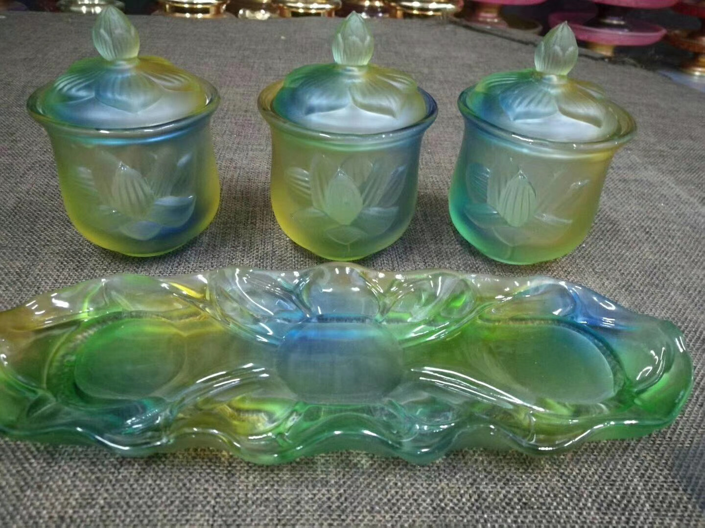 Glass water supply cup detail image 3