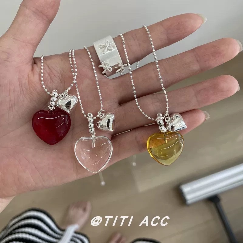 National trend colorful heart-shaped necklace, silver chain adjustable, the same style as the Instagram blogger, high-end collarbone chain sweater chain/accessory, accessory, accessory, accessory pic 2