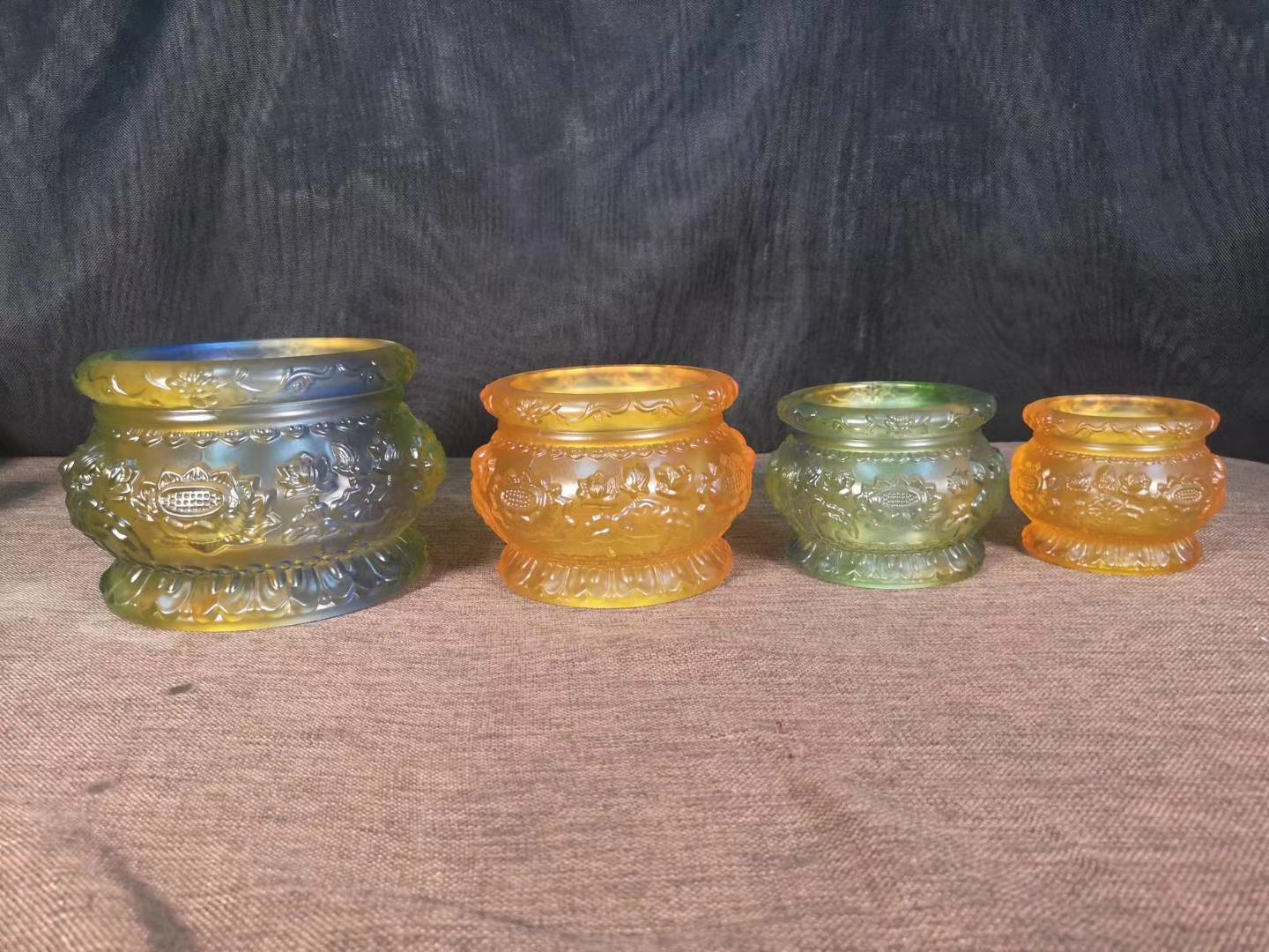 Buddhist and Taoist religious items, colorful glazed incense burners for worshipping Buddha Item Picture