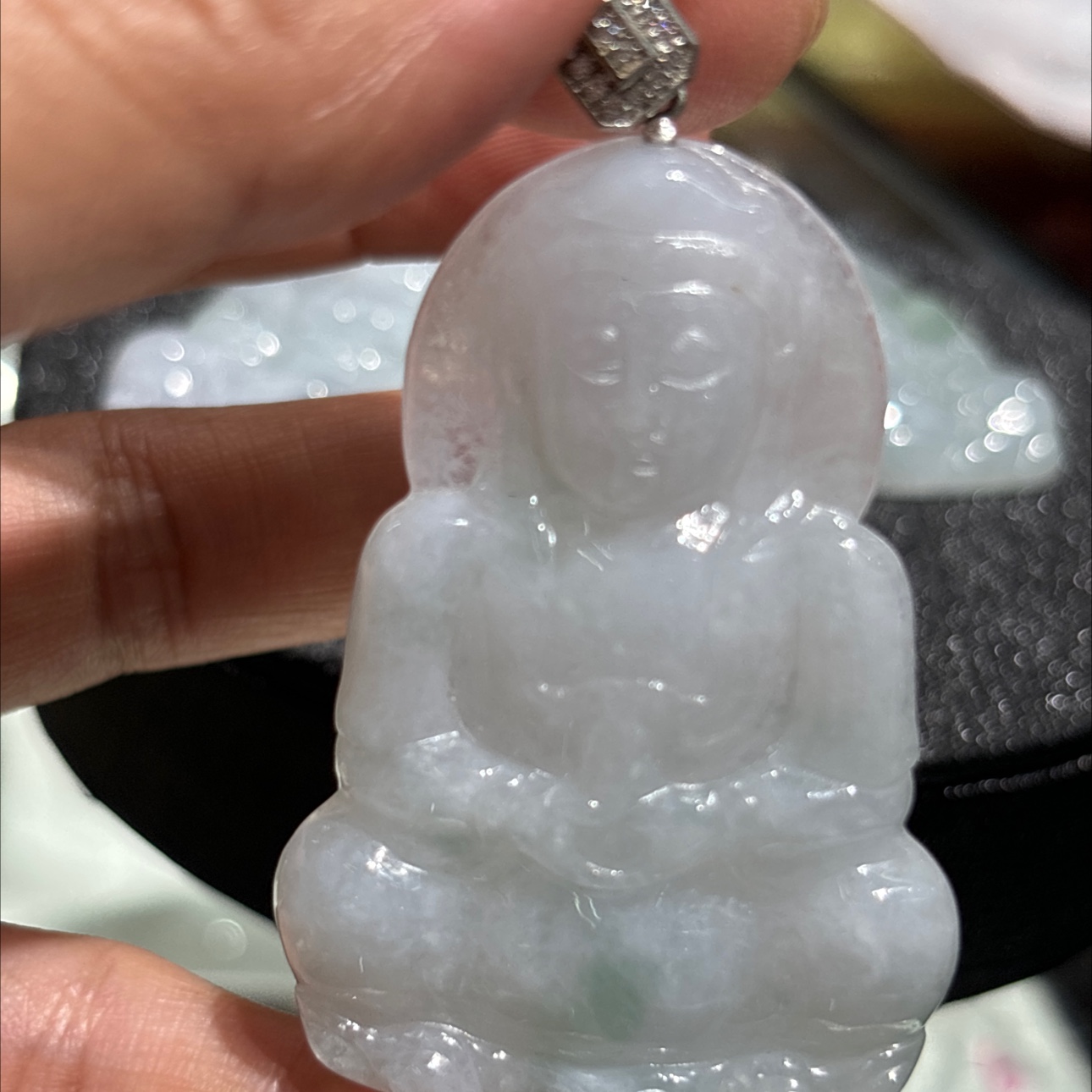 Natural Burmese jade Guanyin Specification image