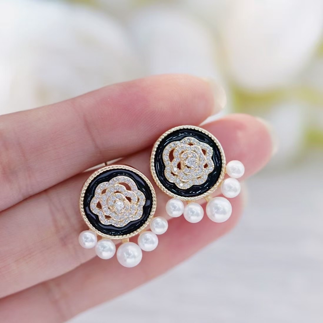 6月爆品🔥福利款上线✨
材质：14k注金工艺～耳钉饰品耳钉耳饰天然淡水珍珠耳钉