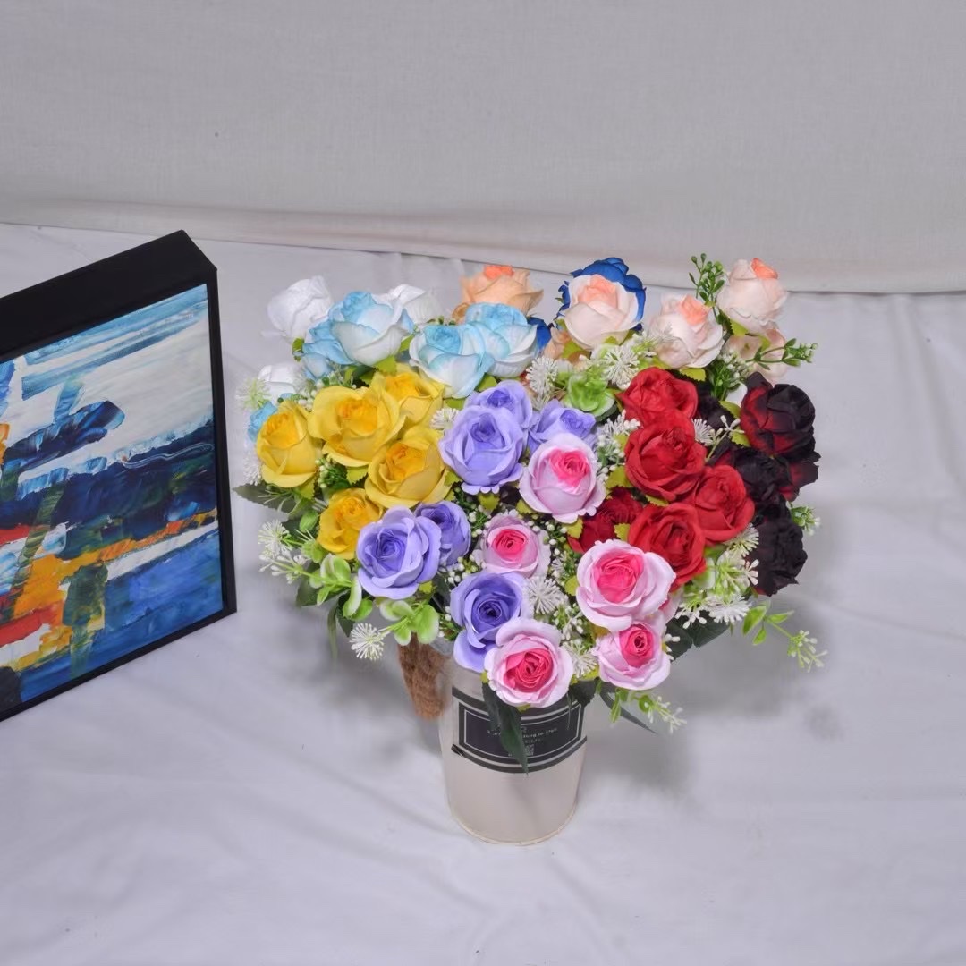 6头魅影玫瑰，长度32cm，6杈，共6朵花（直径4cm），多层花瓣，8组叶子，配件若干，XH0342仿真荷花小花束详情图6