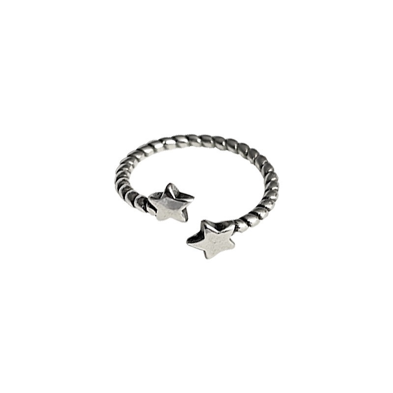 Pure silver men's ring, with a simple and elegant ancient-style design and a fashionable and personalized ring setting, is a fashionable and individual men's accessory Specification image