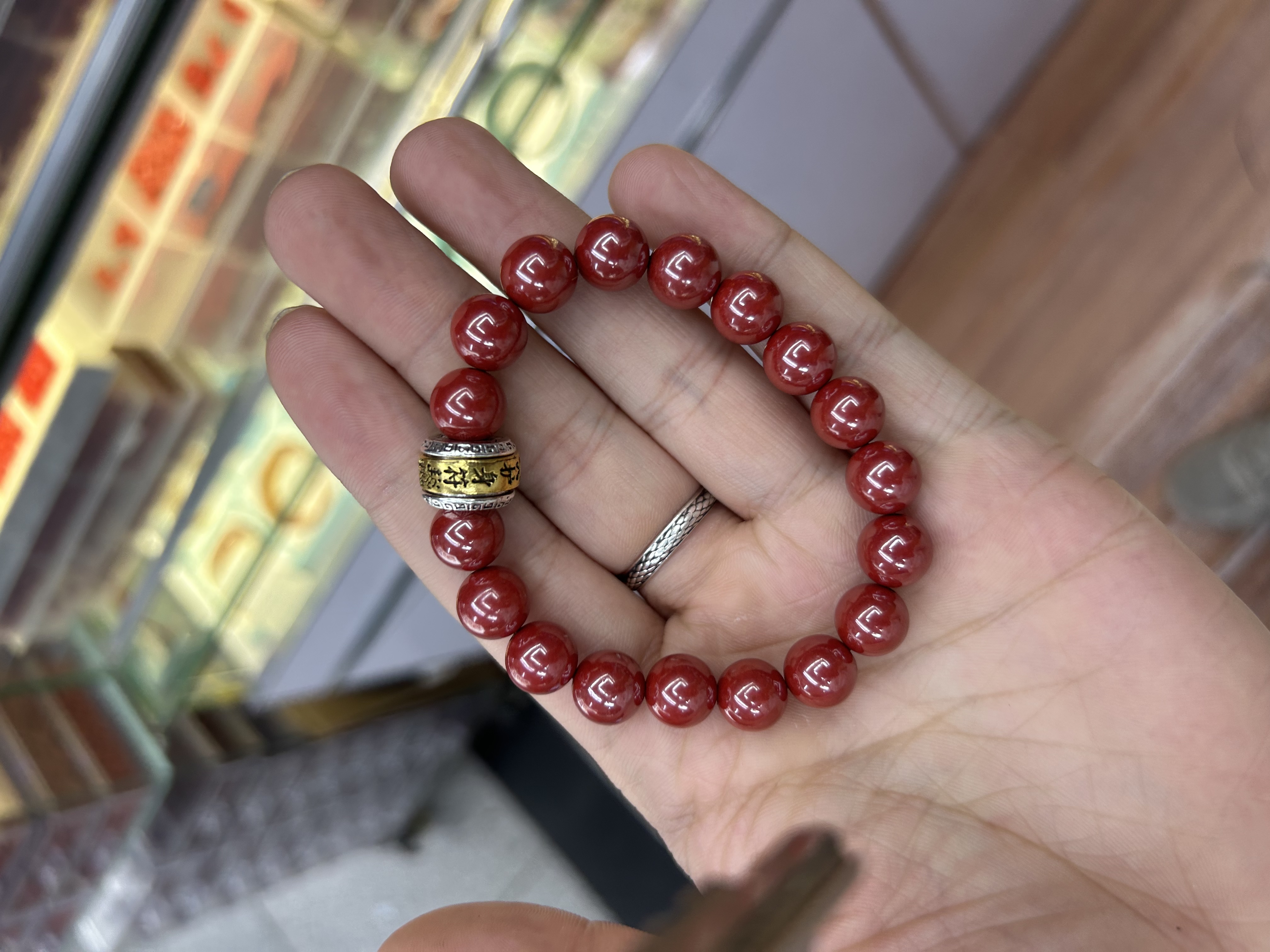 Natural cinnabar, high-content imperial cinnabar, popular year after year bracelets, cinnabar bracelets, high-content cinnabar gifts, wholesale cinnabar bracelets, handicrafts, ornaments, bracelets and strings Item Picture