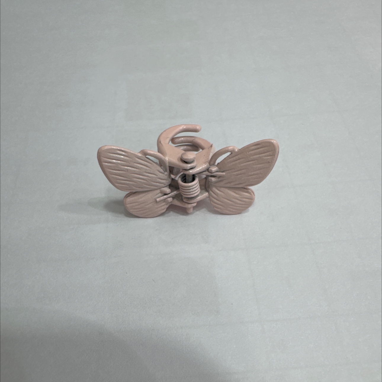 Cute little butterfly grab clip, candy-colored bangs clip, children's hair accessory, alloy small-sized hair accessory, hair clip, fashionable and trendy