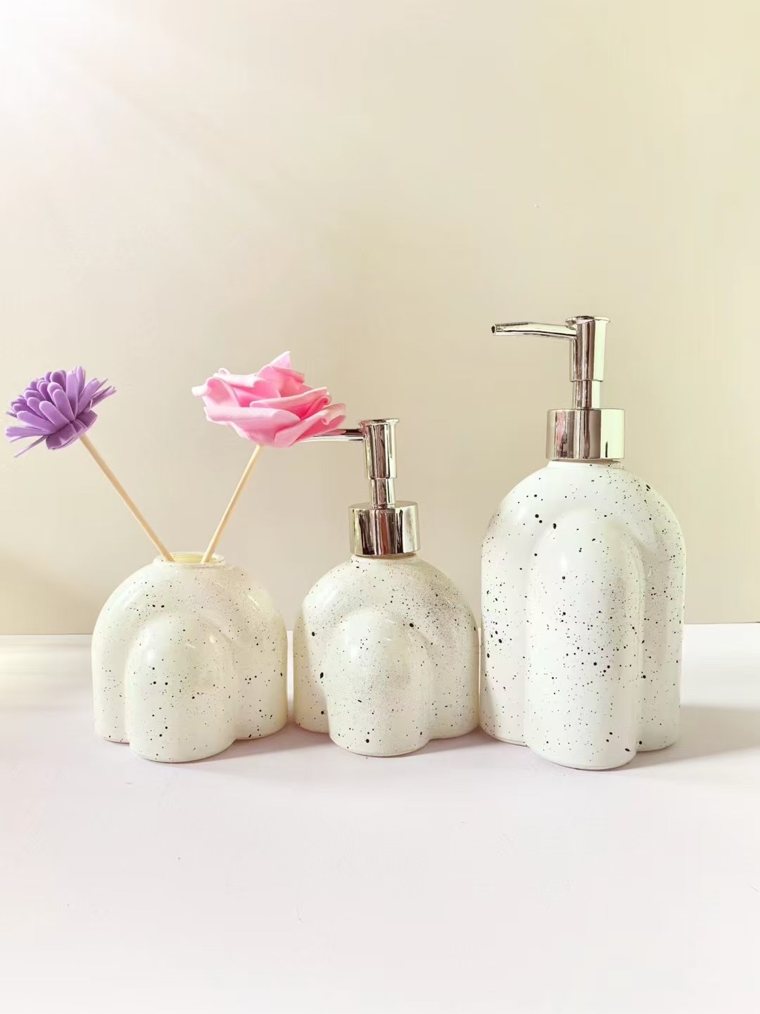 陶瓷佛像水烟工艺品微景观玻璃罩创意摆件家居装饰礼品详情图4