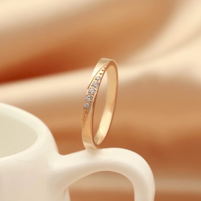 日系轻奢钻石戒指女时尚个性小众设计ins潮钛钢18k玫瑰金彩金指环