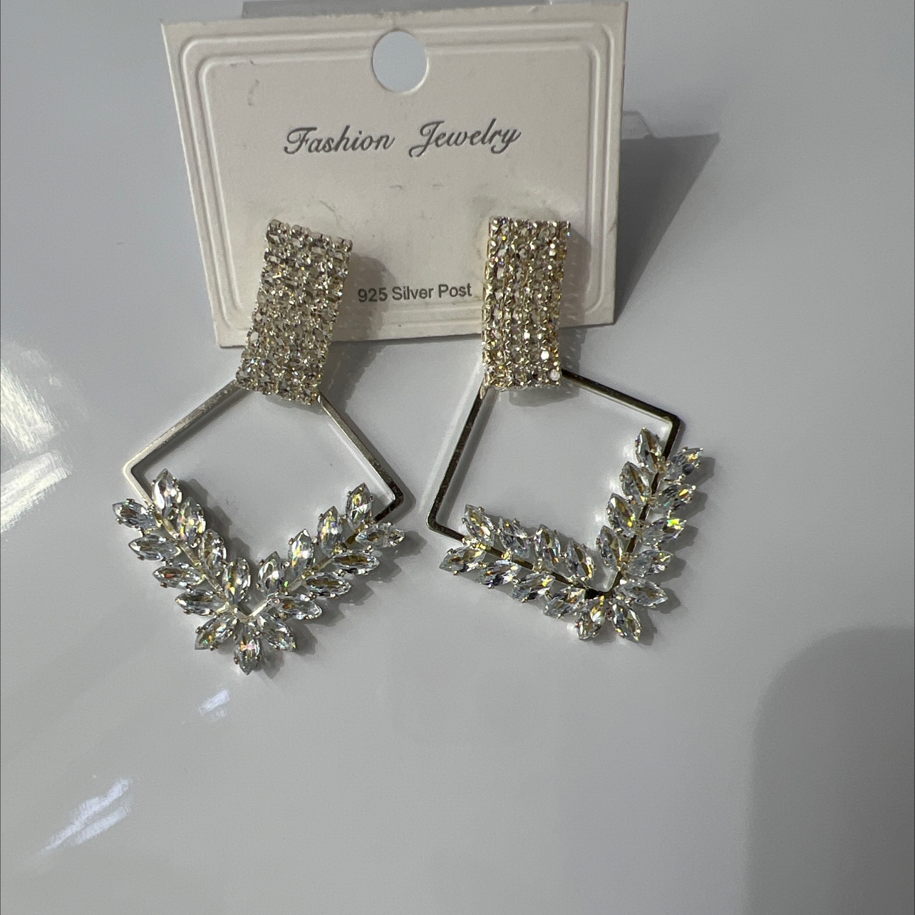 烧焊锆石耳环 时尚百搭耳饰 精致烧焊工艺 女士气质饰品