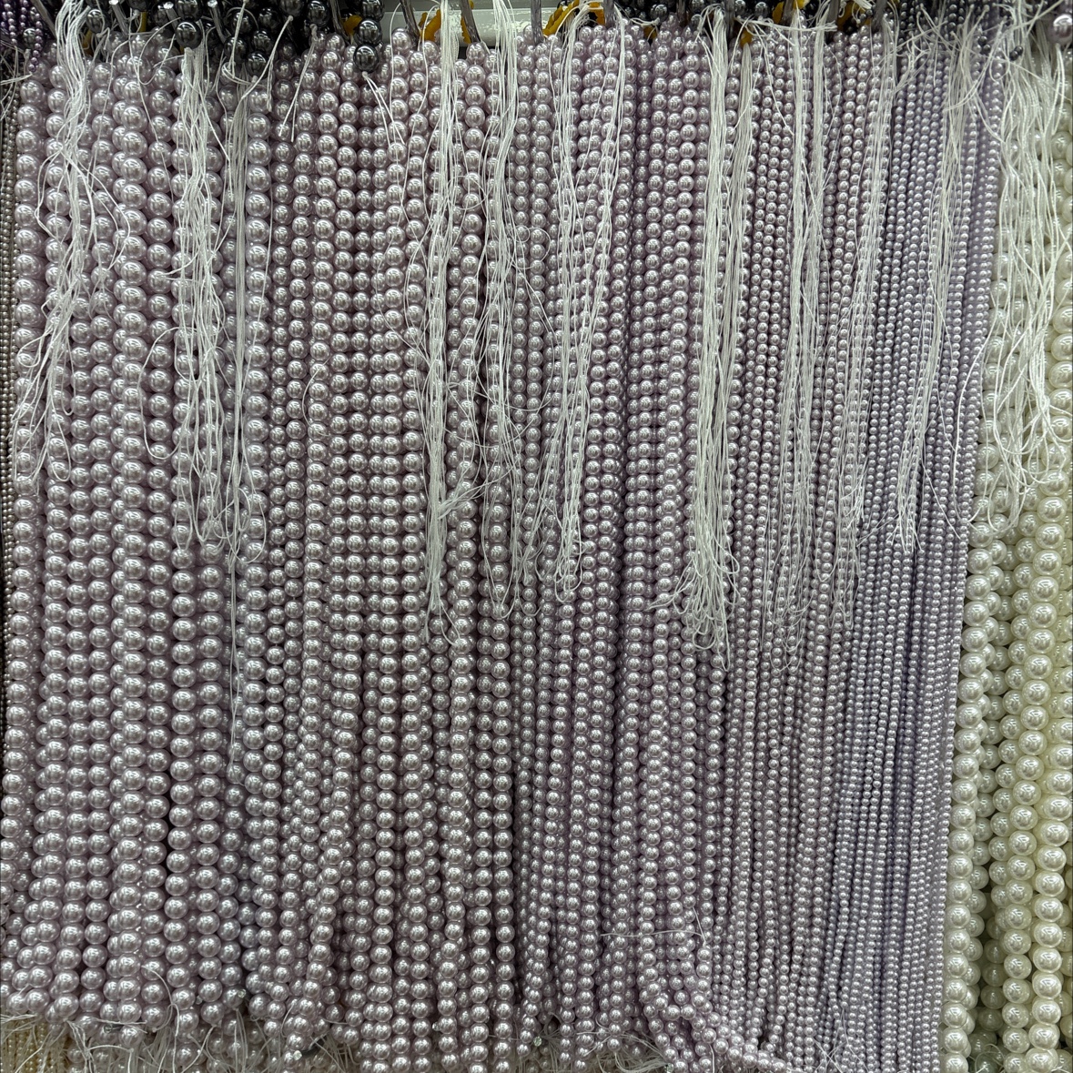 String beads, loose beads, DIY handcrafted materials, string beads, jewelry accessories, beads, glass rice beads, string beads, loose beads, beads Application Scenario