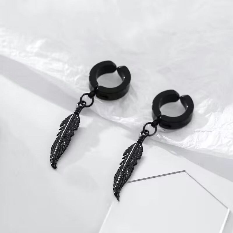 Men's earrings, no ear piercings, high-end feel, niche and trendy men's personality, no piercings, cool and stylish, single ear studs, men's ear clips details Picture