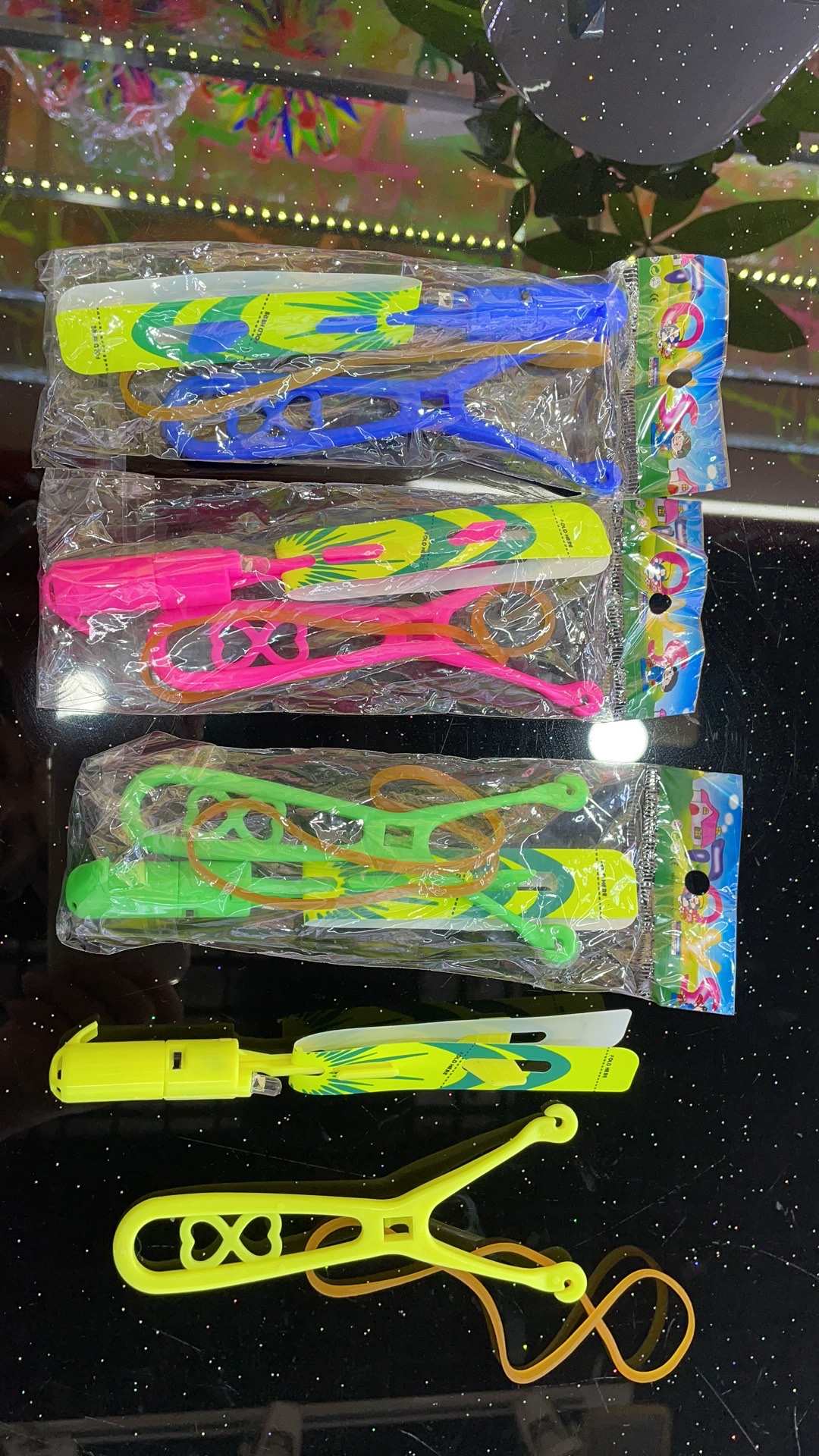 乐高赛车飞盘荧光棒小玩具套装 儿童互动游戏娃衣装饰趣味礼物细节图