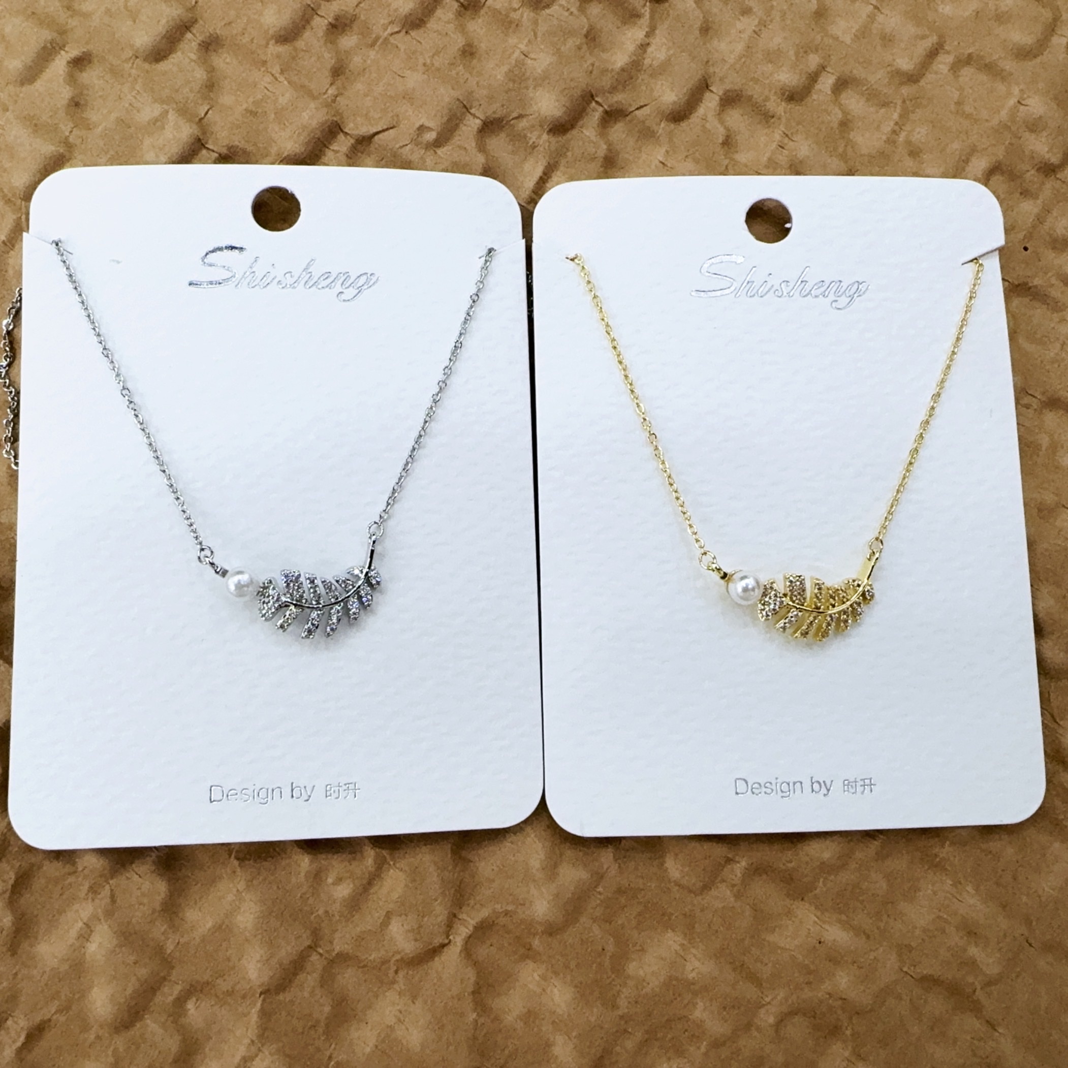 银饰钛金项链 时尚简约设计 百搭气质饰品 精致礼物