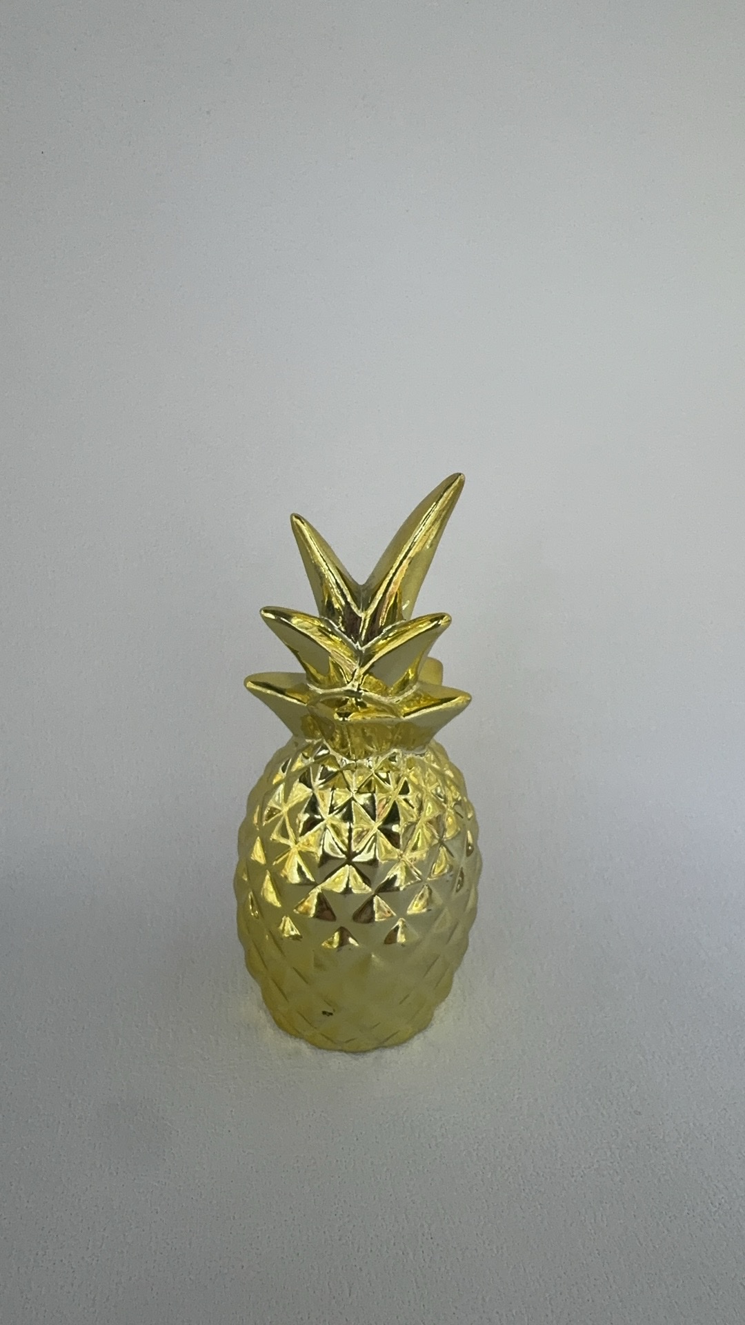 陶瓷电镀菠萝摆件，有三个色，金，银，玫瑰金