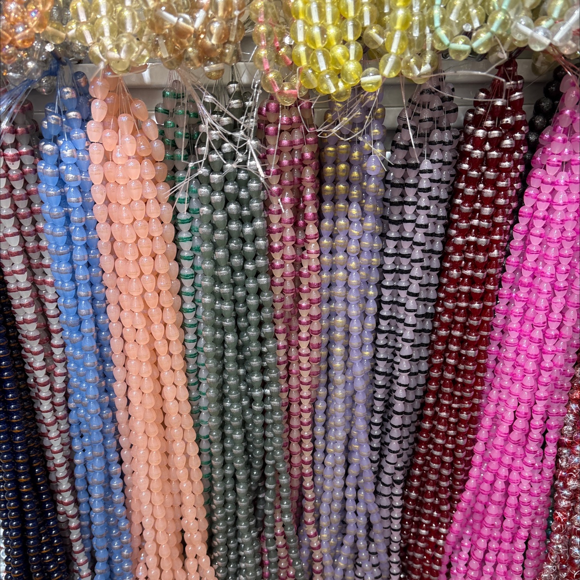 Beads, glass, rice beads, string beads, loose beads, DIY handcrafted bead string jewelry, material combination, creative design, string beads, loose beads, bead strings Specification image