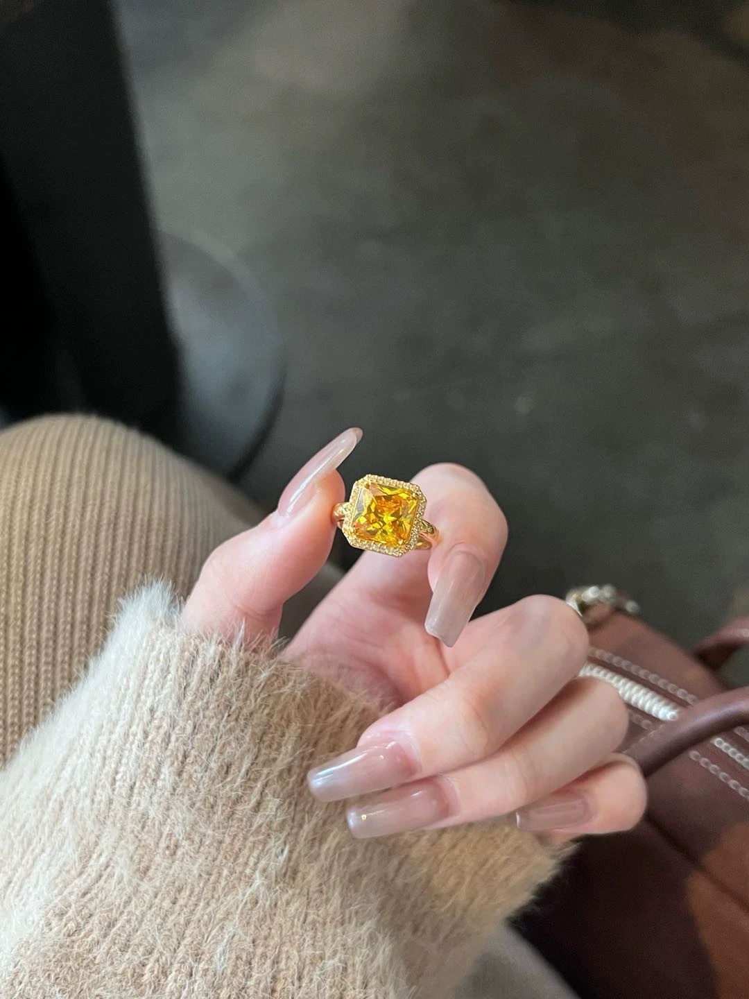 精品彩宝冰花切钻戒戒指时尚潮流百搭精品彩宝冰花切钻戒戒指时尚潮流百搭戒指女