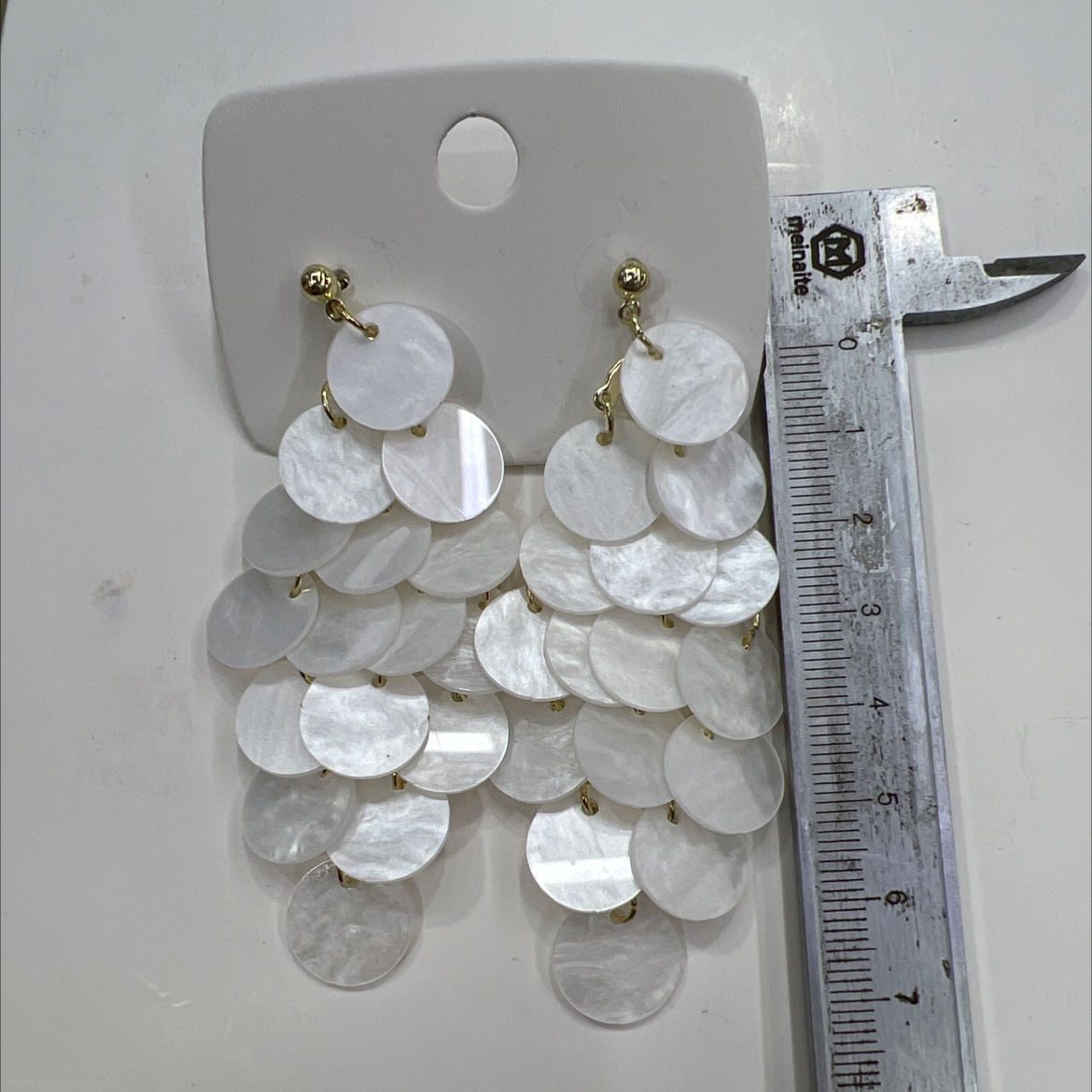 浙江义乌国际商贸城E3-8862天辰饰品2025年新品电商跨境电商热卖款亚克力时尚甜美款水滴耳环配件电商专供款详情图5