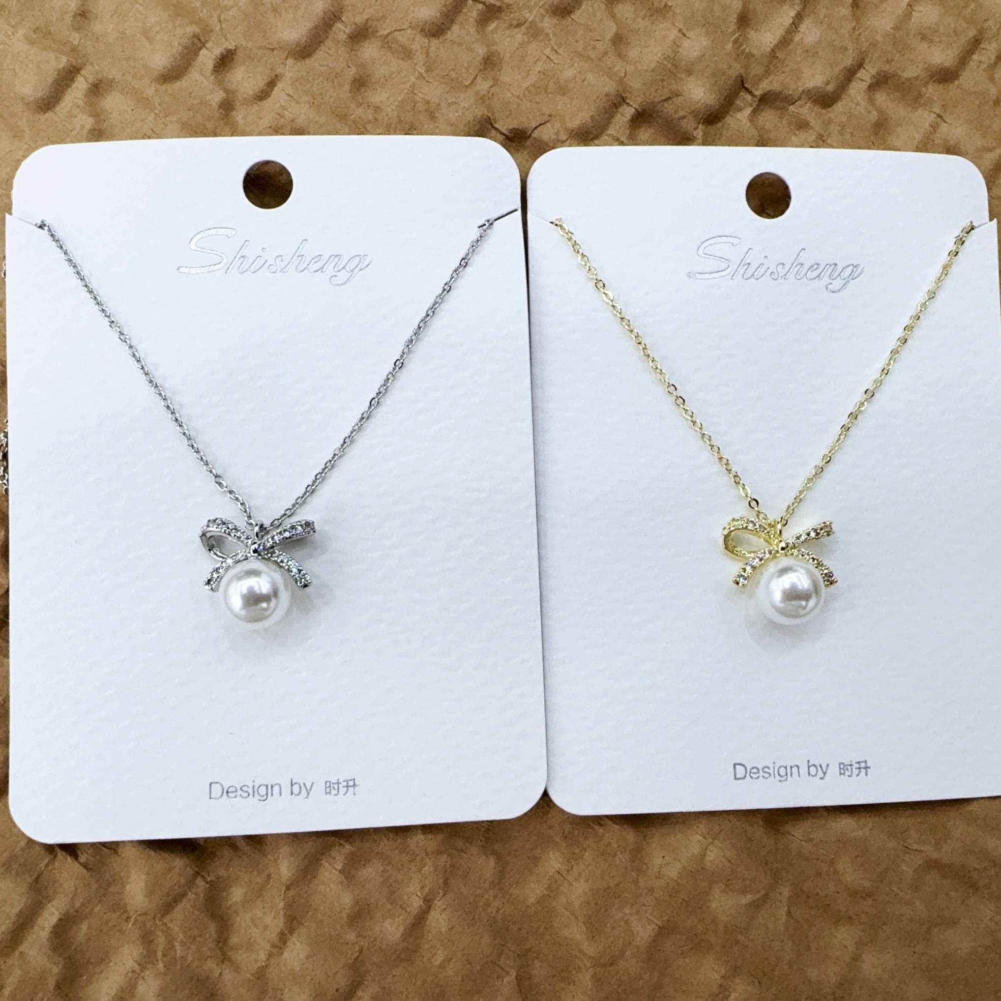 银饰钛金珍珠项链 时尚简约设计优雅气质配饰 送礼佳选