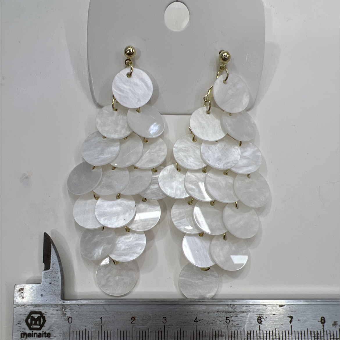 Zhejiang Yiwu International Trade City E3-8862 Tianchen Accessories 2025 New Product E-commerce Cross-border E-commerce Bestseller Acrylic fashionable and sweet teardrop Earrings Accessory E-commerce Exclusive Supply Application Scenario