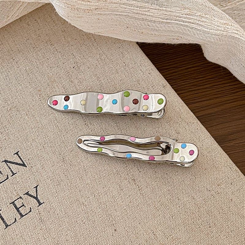 Acrylic children's hair clips, cute hair clips, girls' headwear, daily styling accessories, hair clips, hair clips, children's hair accessories detail image 5