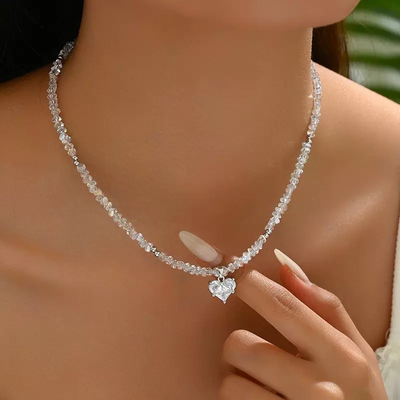 简约小众个性串珠水晶爱心项链女士 ins潮流韩式可爱项坠饰品项链项链细节图