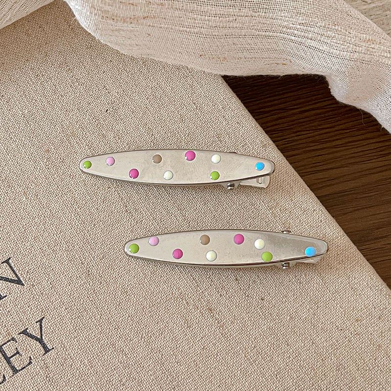 Acrylic children's hair clips, cute hair clips, girls' headwear, daily styling accessories, hair clips, hair clips, children's hair accessories detail image 6