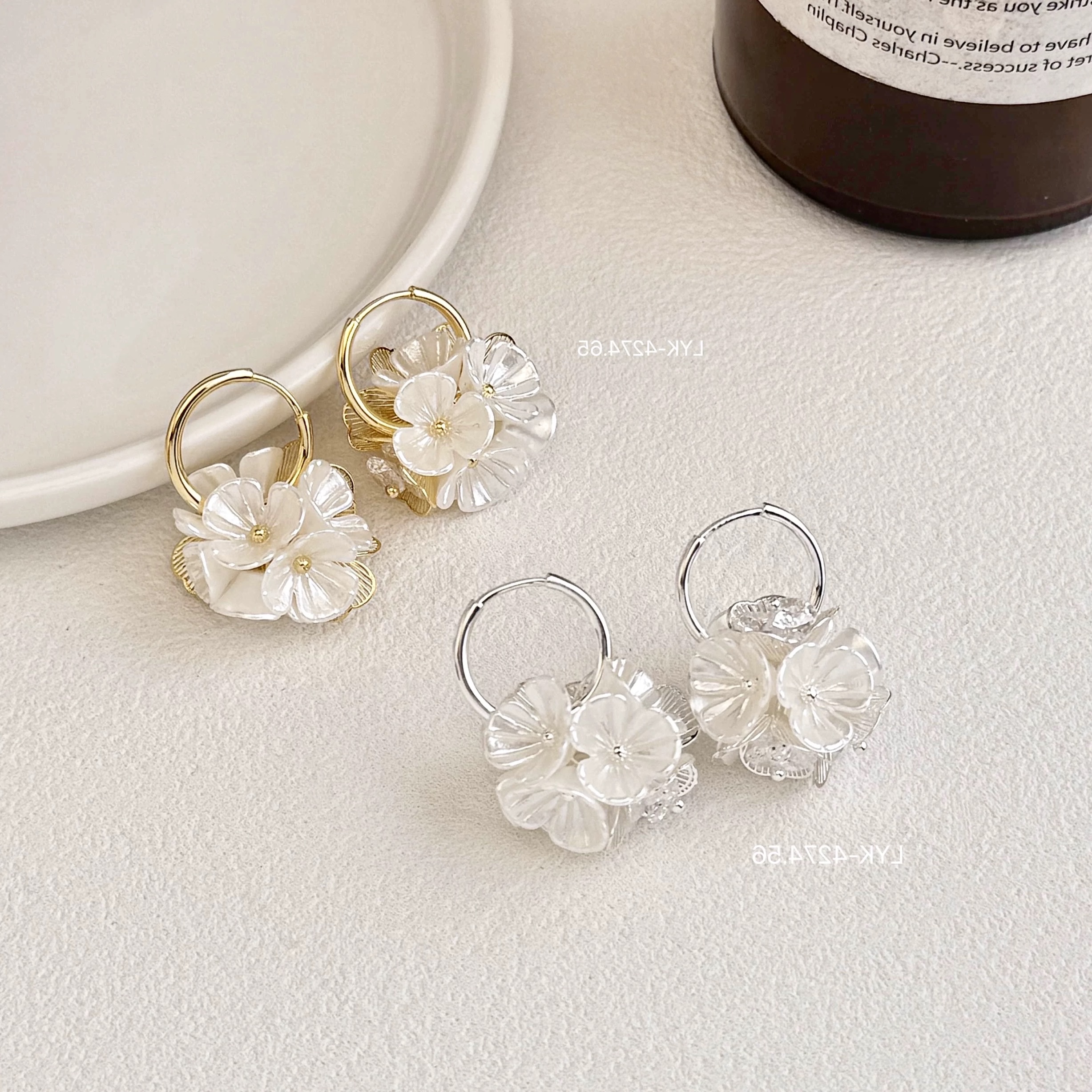新款超仙闪锆白色花朵耳环时尚百搭气质高级感轻奢耳钉氛围感耳饰