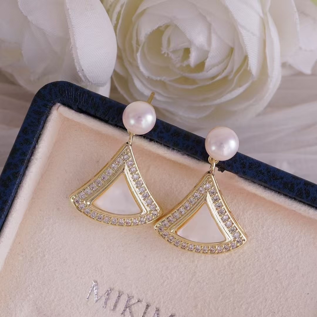 6月爆品🔥福利款上线✨
材质：14k注金工艺～淡水珍珠耳钉
源头厂家直销批发

饰品耳饰耳钉耳饰详情图5