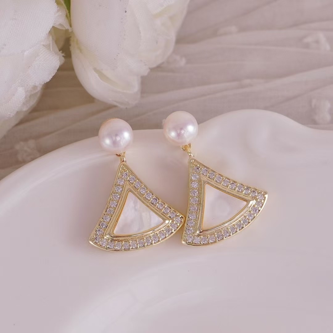 6月爆品🔥福利款上线✨
材质：14k注金工艺～淡水珍珠耳钉
源头厂家直销批发

饰品耳饰耳钉耳饰详情图3