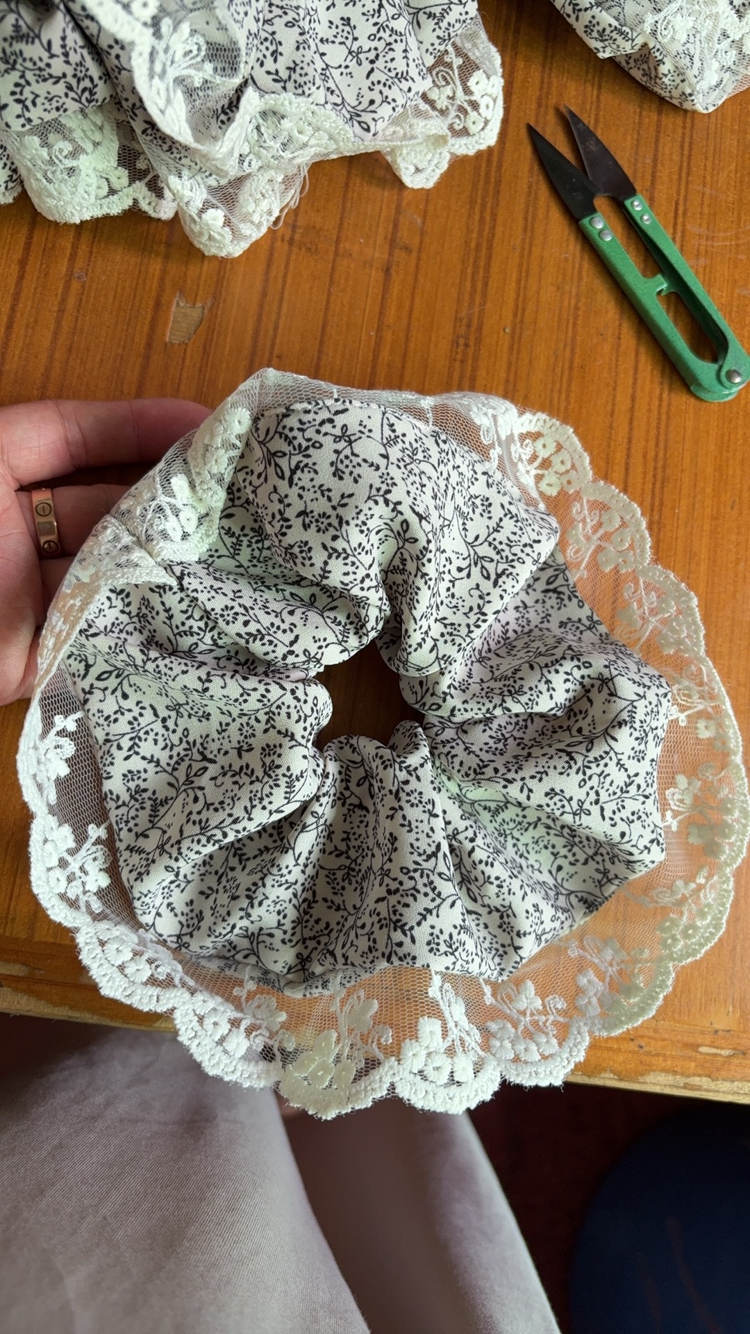 韩版简约时尚大肠发圈头绳 多色大肠饰品发圈 头饰发绳百搭