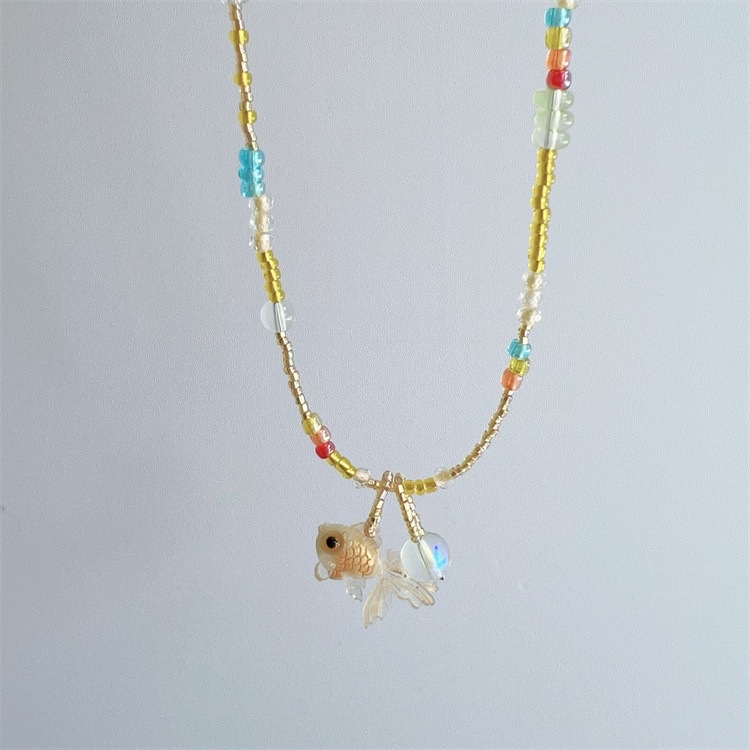 小红书爆款 2025新款 热卖彩色夏日多巴胺小鱼吊坠蓝色串珠项链女童趣可爱百搭颈链 锁骨链 厂家直销饰品贝壳diydiy详情图16