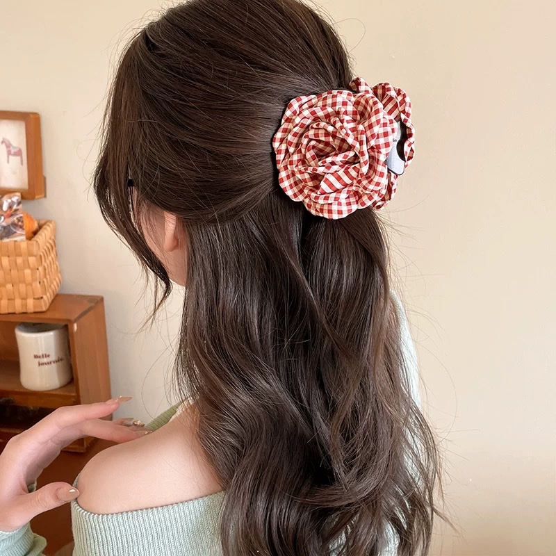 国潮系列格子玫瑰花夏季新款时尚气质抓夹图