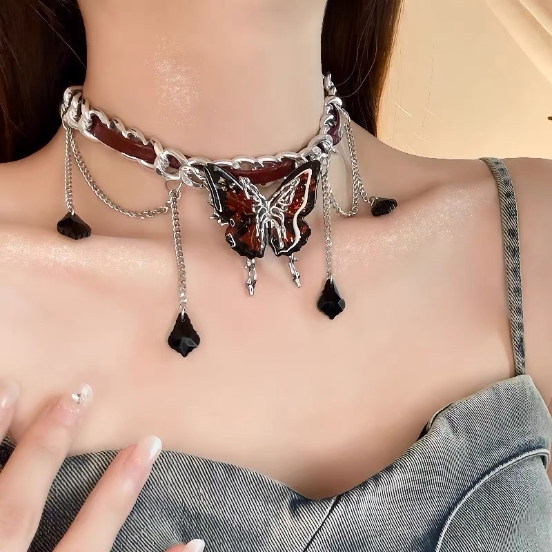 哥特蝴蝶流苏项链女秋冬甜酷辣妹气质夸张小众设计感锁骨链钛金项链