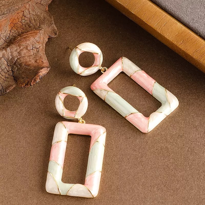 Amazon cross-border fashion, simple, color-blocking, oil-dripping geometric rectangular earrings, elegant and high-end silver needle earrings details Picture